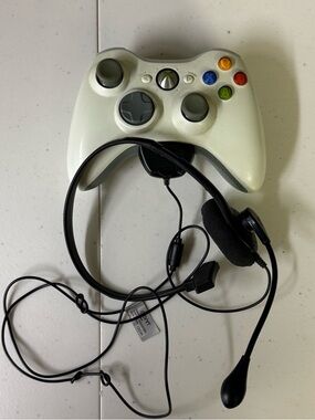 Official Microsoft OEM Xbox 360 Wireless Controller White With ONN Headset